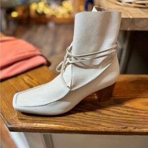 Chic Cream Heeled Boots